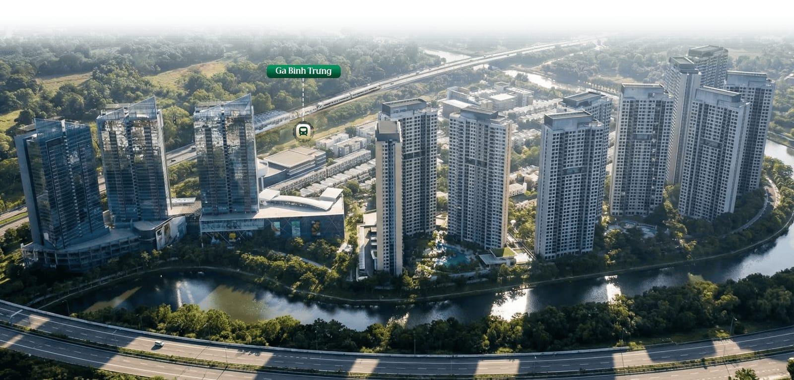 Ảnh flycam ga metro Bình Trưng và tuyến đường sắt Thủ Thiêm – Long Thành chạy sát khu đô thị Palm City, An Phú, TP. Thủ Đức